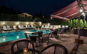 Enira Spa Hotel